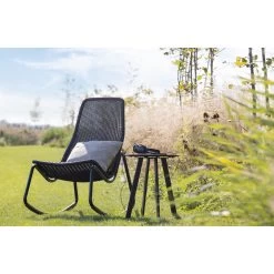 WOOOD Schommelstoel Buiten Tom - Rattan - Zwart - 97x51x95 -Beroemde Tuinmeubel Winkel 1000033983 0103
