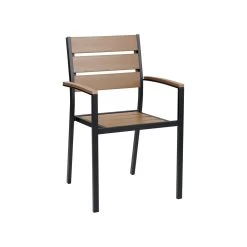 Beliani Tuinstoel VERNIO - Lichte Houtkleur Kunsthout -Beroemde Tuinmeubel Winkel 2584f0b055c04ca39e507db2aa6ca0a8