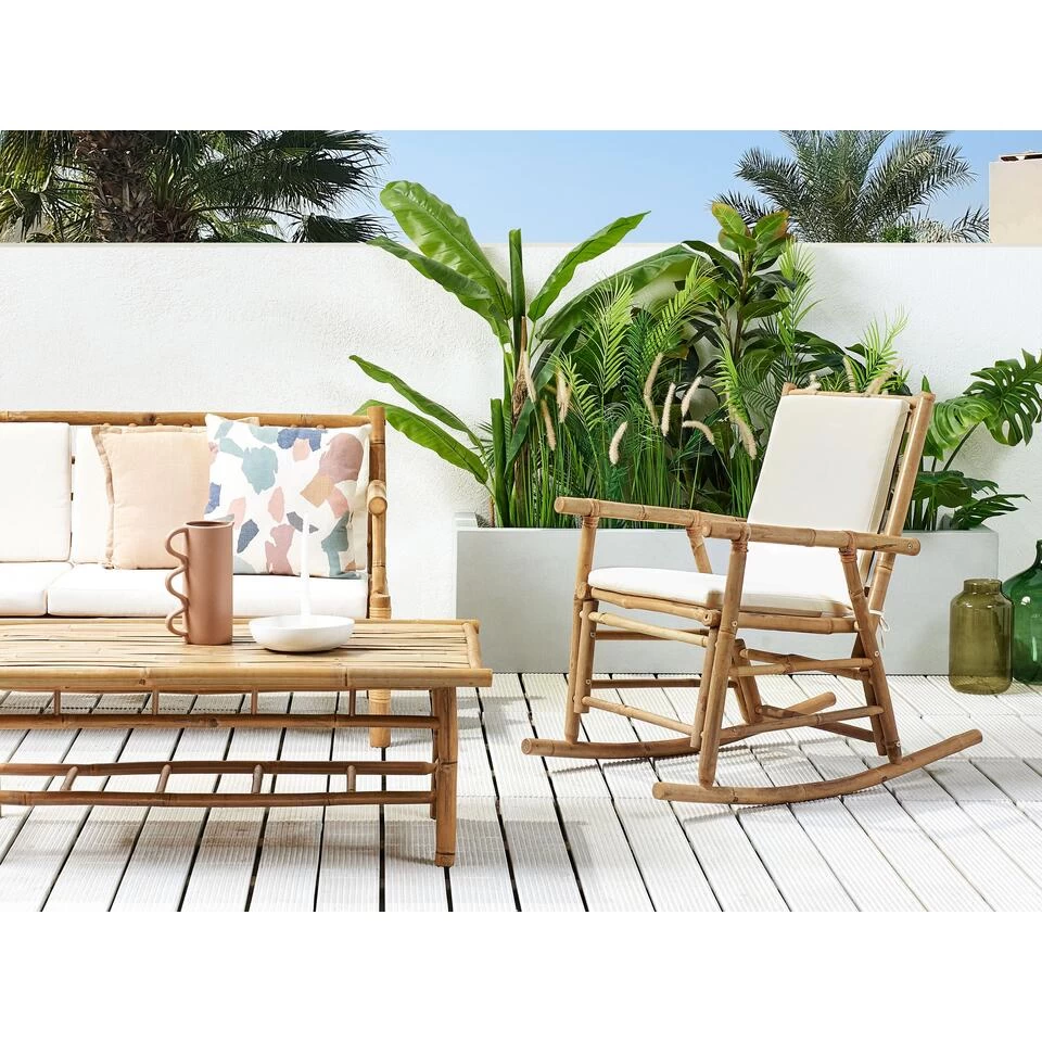 Beliani Schommelstoel FRIGOLE - Lichte Houtkleur Bamboehout 4 Beliani Schommelstoel FRIGOLE - Lichte Houtkleur Bamboehout - Afbeelding 2