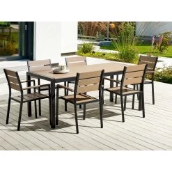 Beliani Tuintafel VERNIO - Lichte Houtkleur Kunsthout, Aluminium -Beroemde Tuinmeubel Winkel f77a8927793442f8916bc7fb5afbc45a