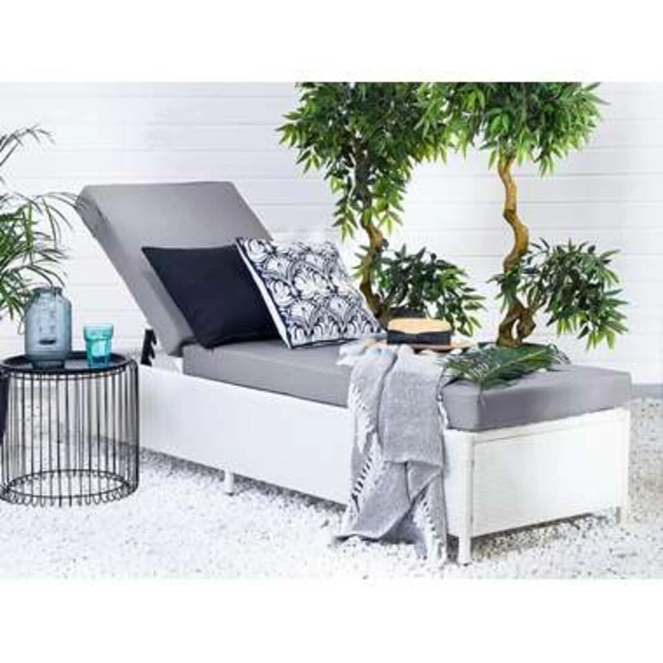 Beliani Tuinligstoel TURIN - Wit Pe Rotan 4 Beliani Tuinligstoel TURIN - Wit Pe Rotan - Afbeelding 2